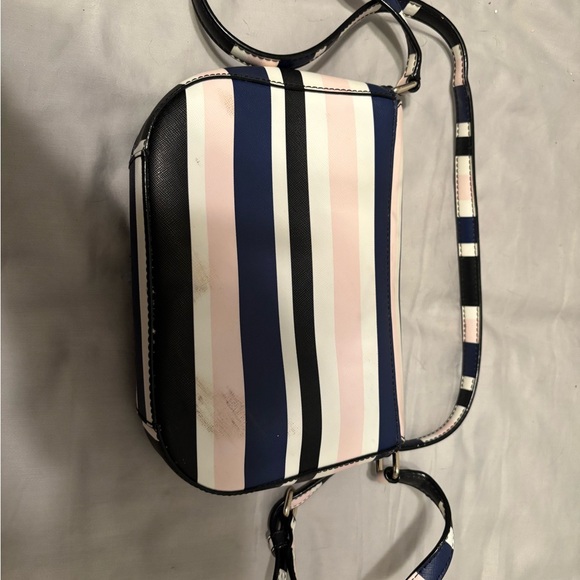 Purse & Wallet - Picture 4 of 4